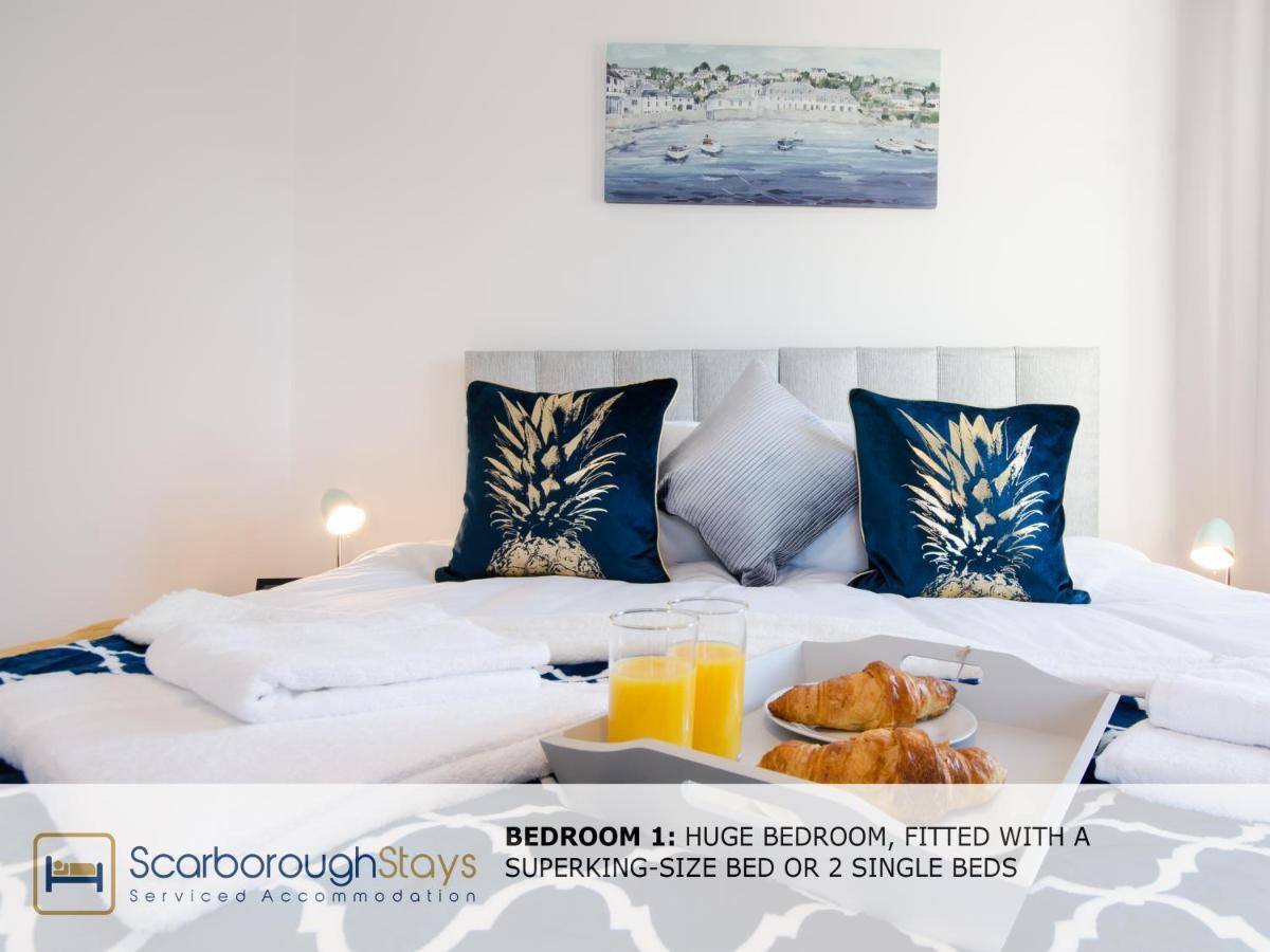 Hibernia Place, 3 Bedroom Townhouse With Patio & Seating Area - Free Parking Holiday home