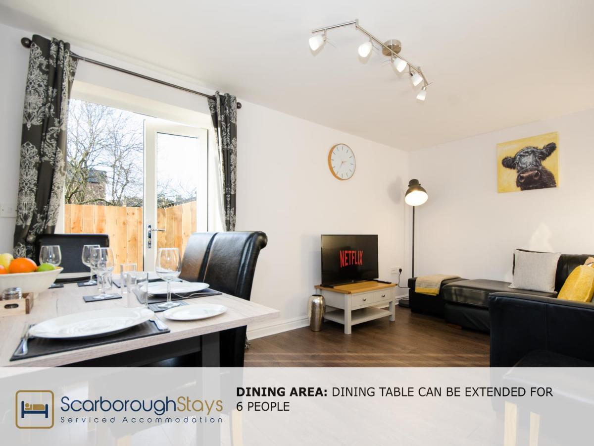 Holiday home Hibernia Place, 3 Bedroom Townhouse With Patio & Seating Area - Free Parking Scarborough