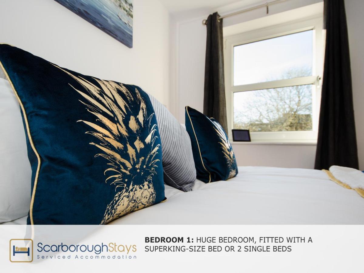 Hibernia Place, 3 Bedroom Townhouse With Patio & Seating Area - Free Parking Holiday home Scarborough