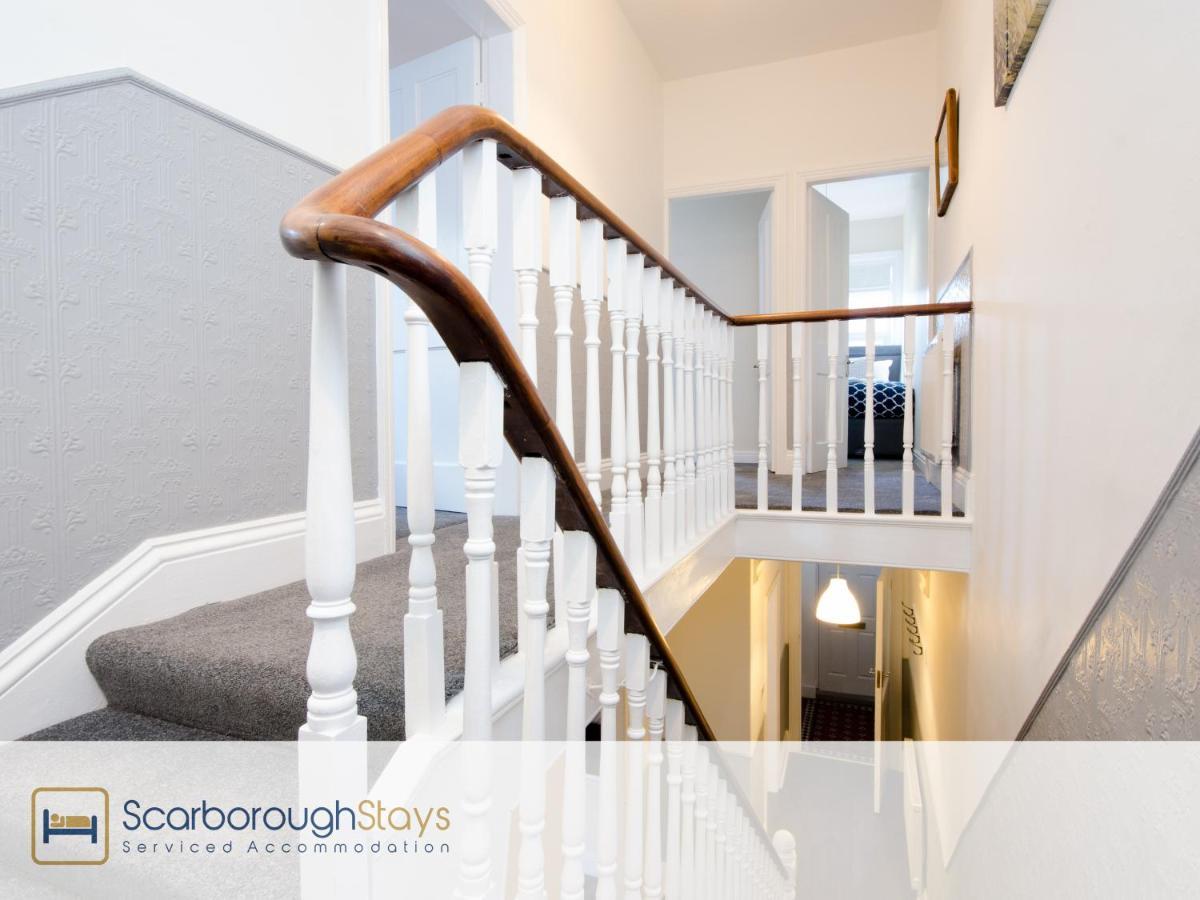 - Victorian Townhouse - 5 Bedrooms - Sleeps 9