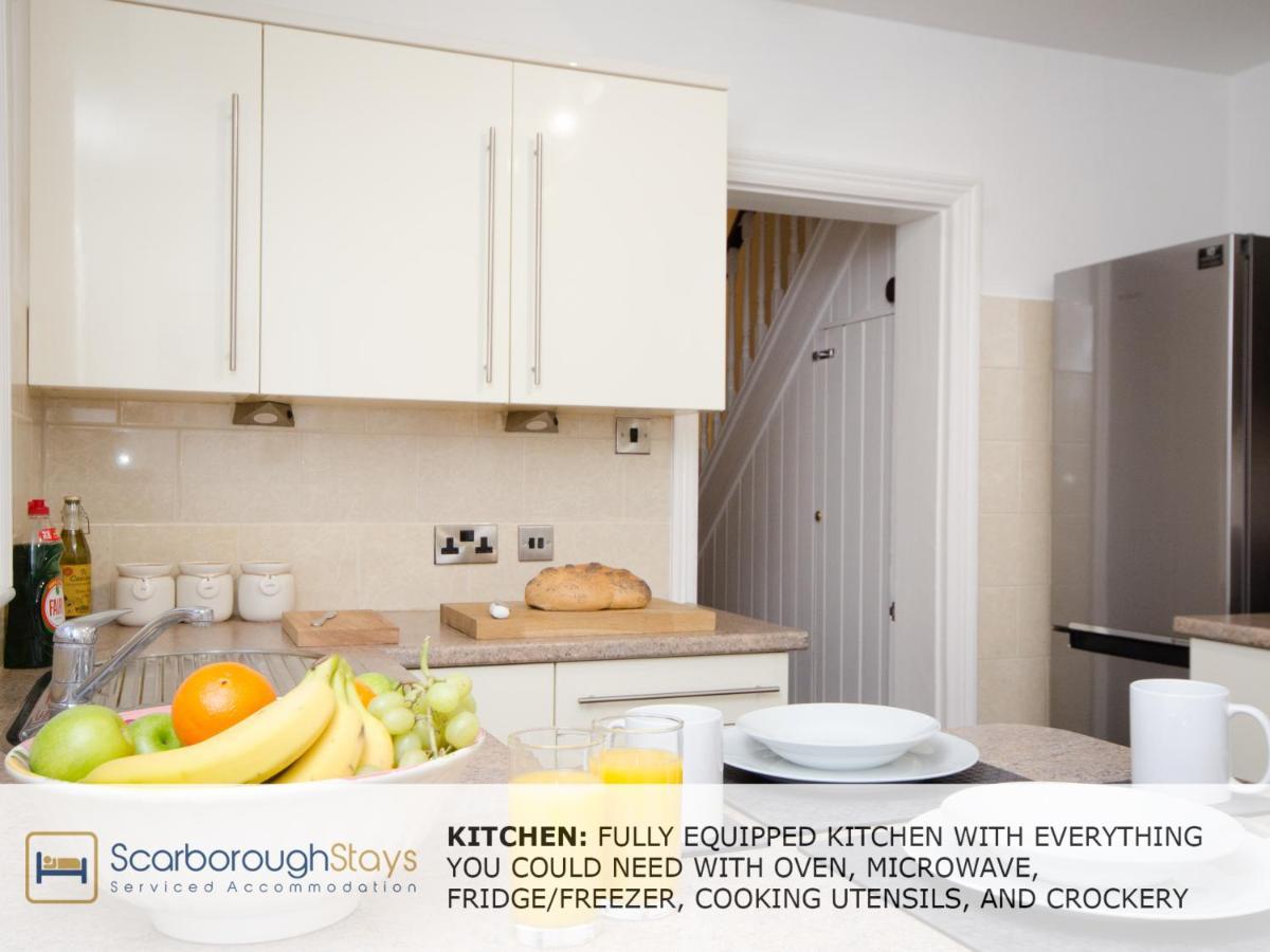 Holiday home - Victorian Townhouse - 5 Bedrooms - Sleeps 9
