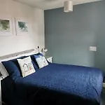 Rooms@No.9