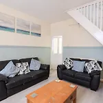 24 Trafalgar Road