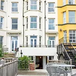 Seascape Scarborough Stunning Seaview Holiday Home Apartment