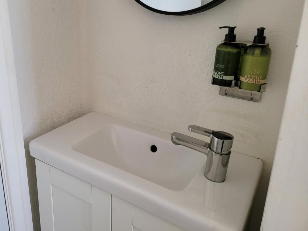 Apartment Sea Side Flat 5 With Fast Wifi And Free Parking *