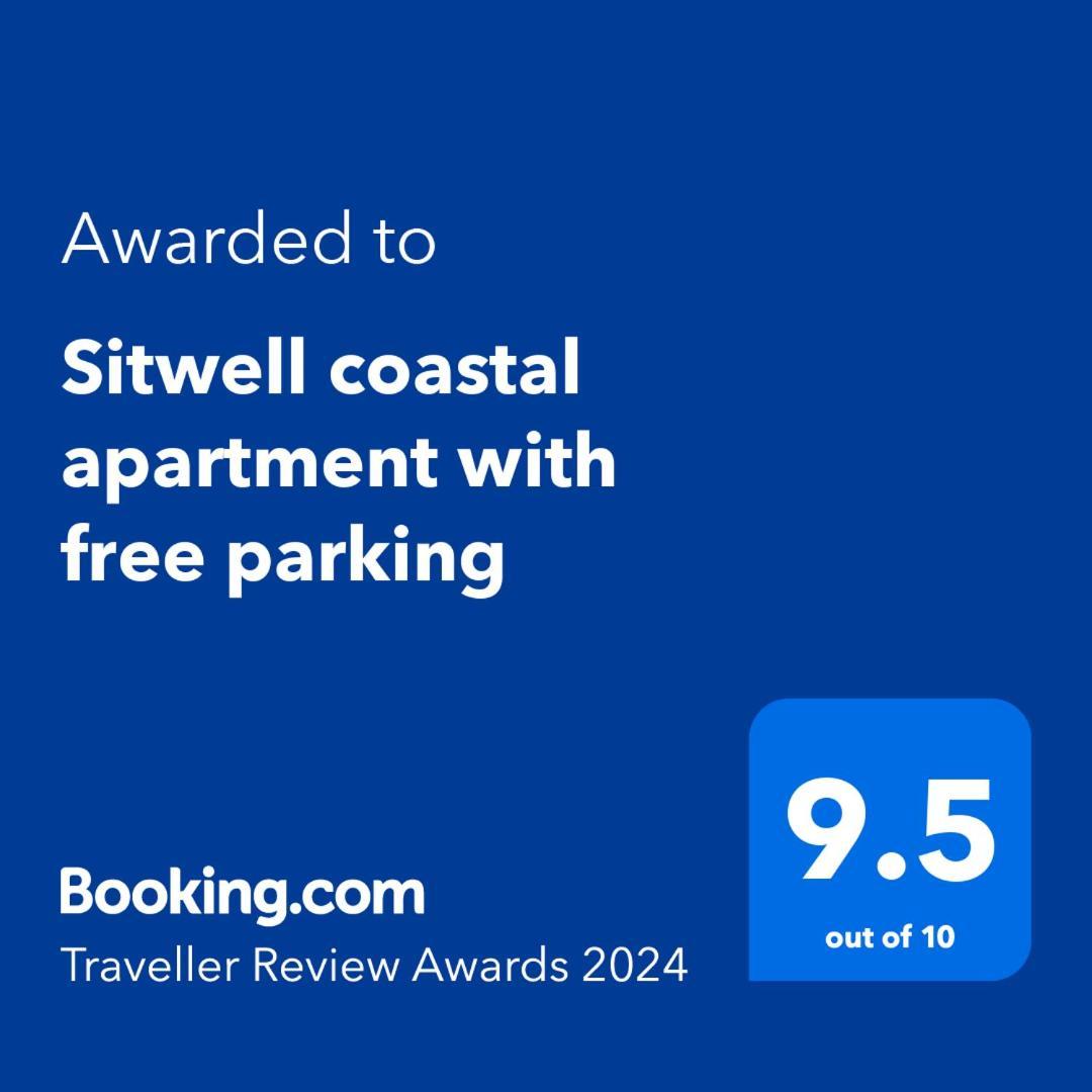 Sitwell Coastal With Free Parking Apartment