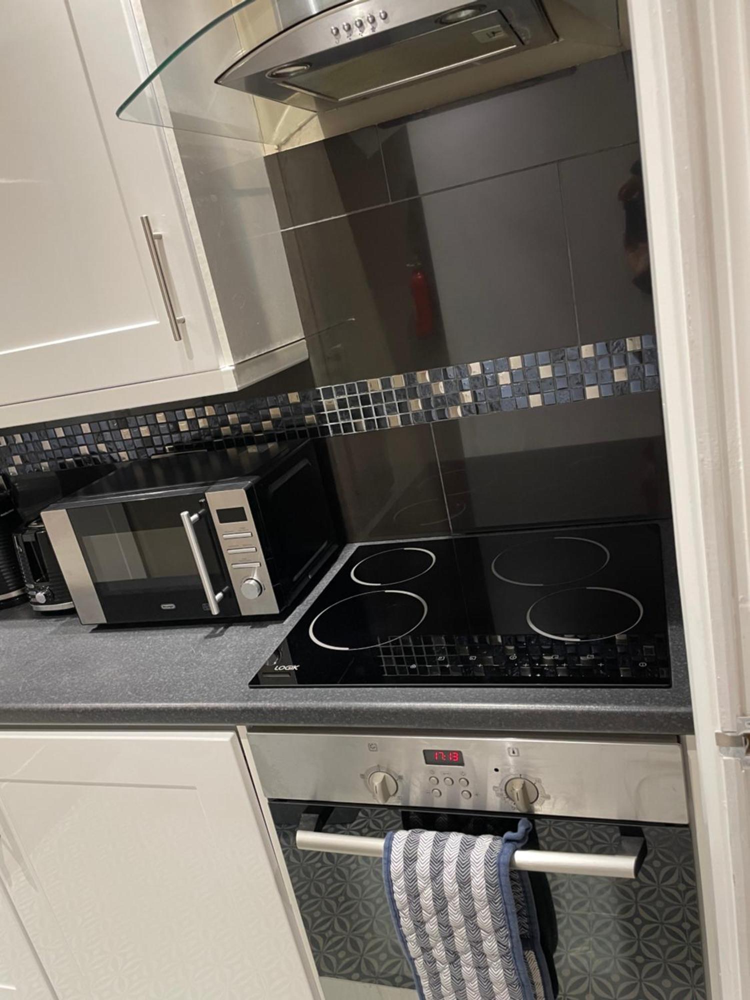 Apartment Sitwell Coastal With Free Parking