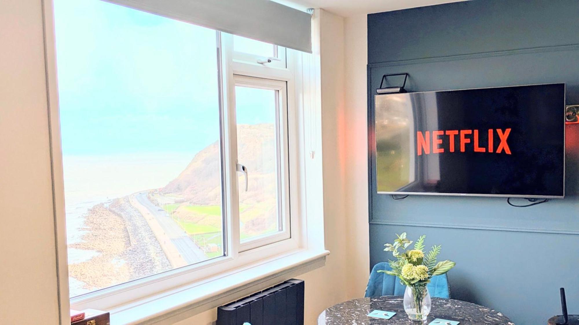 Apartment The Seaview Lookout - With Free Parking