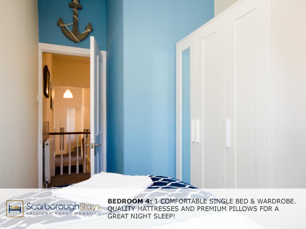 Holiday home - Victorian Townhouse - 5 Bedrooms - Sleeps 9 *